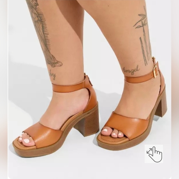 Torrid Tan Block Heel Ankle Strap Heels Summer Shoes Size 8.5WW - Picture 1 of 13